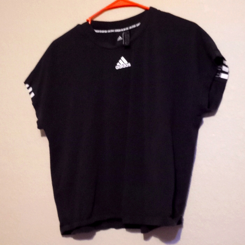 Barley worn addidas active wear!